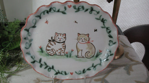 Oval Plate with Tan and Brown Cats