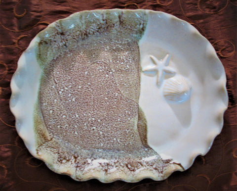 Oval Plate with Shell and Starfish in Espresso Mint Glaze
